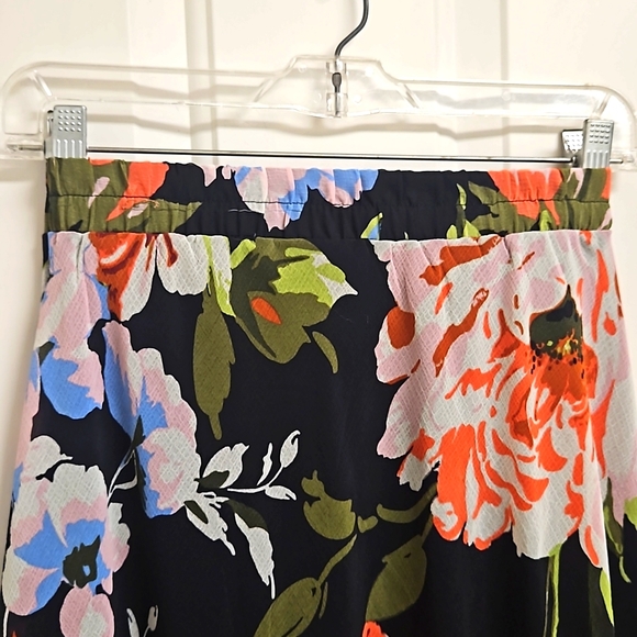 Plus Size Roz & Ali Floral Skirt - Picture 4 of 5
